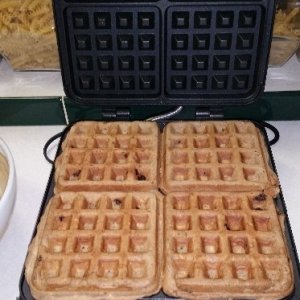 Oatmeal_Raisin_Canna_Waffles