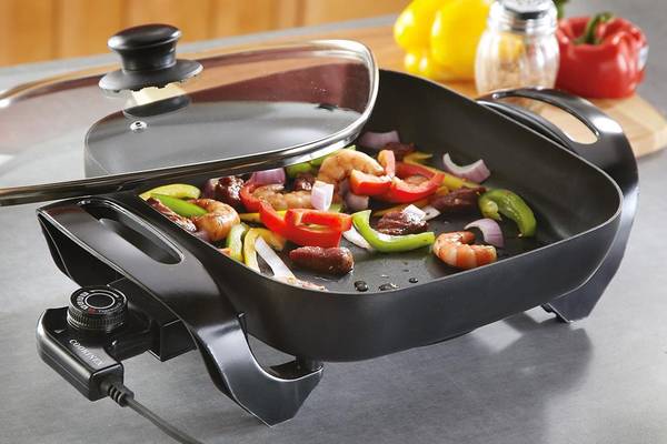 Chrt-Skillet with Thermostatic Power Cord 01.jpg