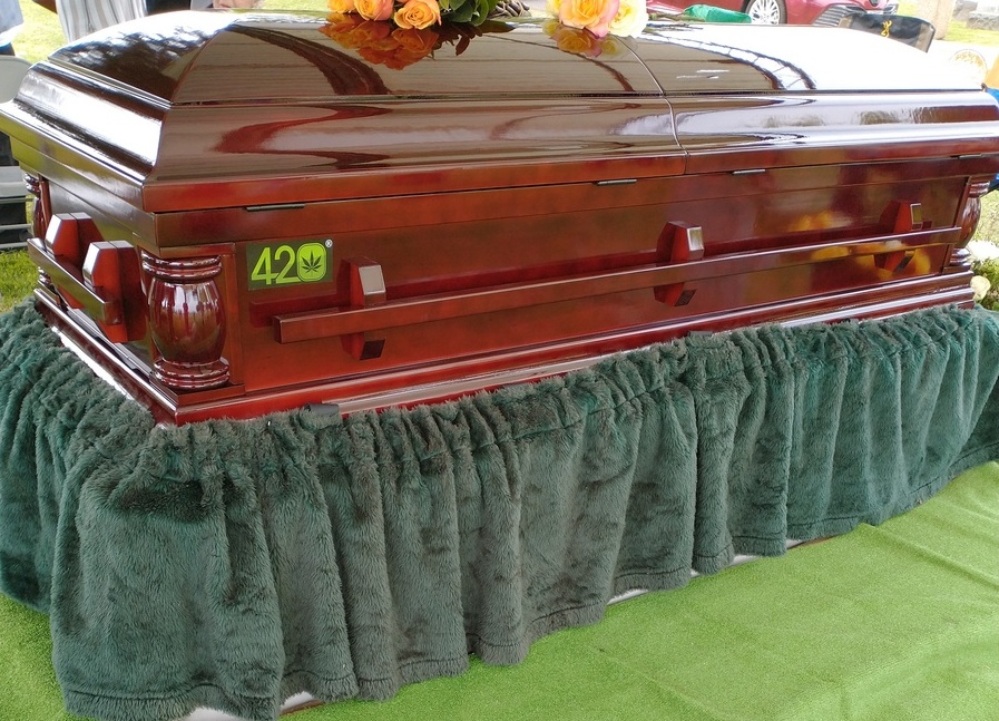 coffin 1.jpg