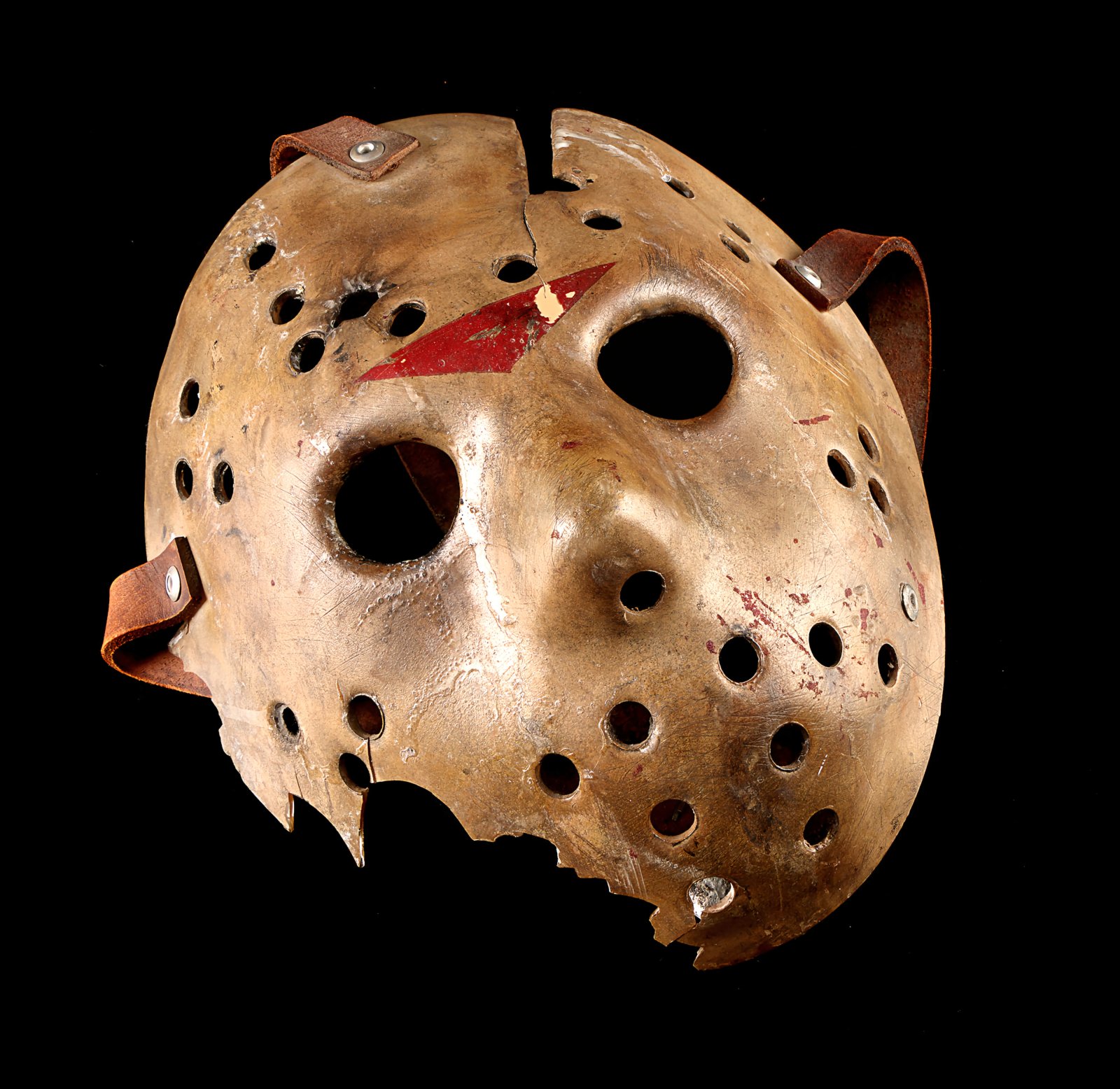 Jason-Voorhees-Screen-matched-Hero-Hockey-Mask-Movie-Memorabilia-Available-for-Auction.jpg