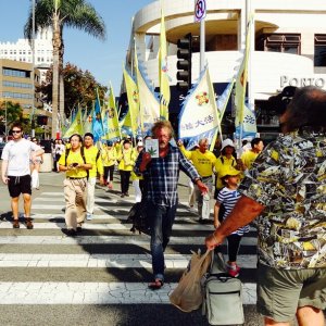 Dave High leads Falun Gong protest parade in Santa Monica