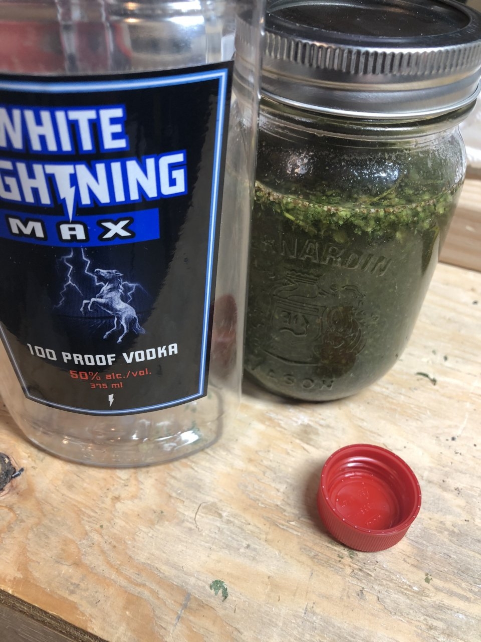 A half assed attempt at a tincture