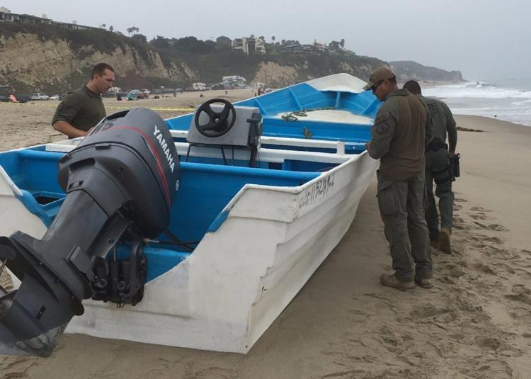 Beached_Boat_-_Los_Angeles_County_Sheriff.jpg