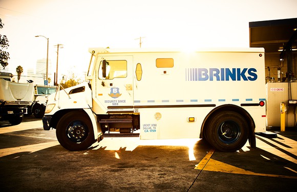 Brinks_Truck_-_Brink_s_Company.jpg