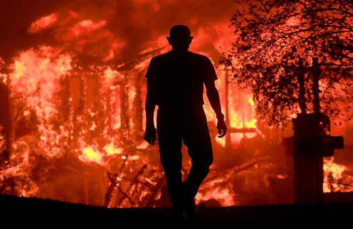 Fire_California_Wildfire_-_Kent_Porter.jpg