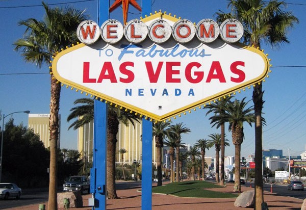 Las_Vegas_-_Wikimedia_Commons.jpg