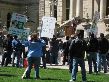 MMJ_Supporters_at_State_Capitol.jpg