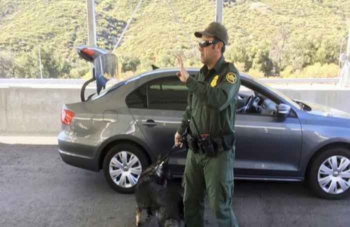 Police_Border_Patrol_-_Associated_Press.jpg