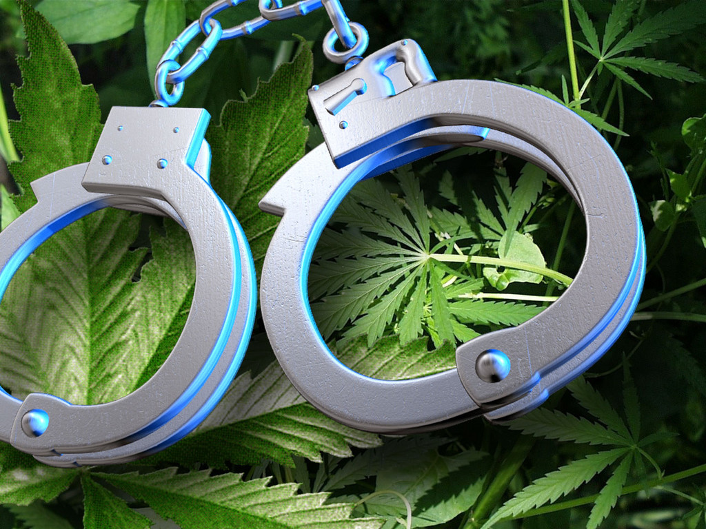 marijuana-handcuffs.jpg