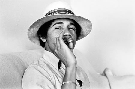 obama-smoking-something-in-a-knowing-manner.jpg