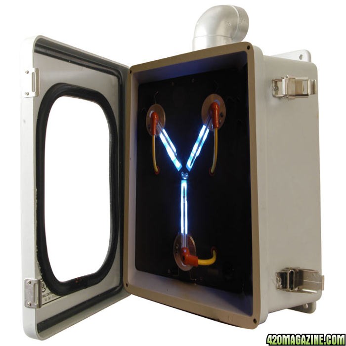 back-to-the-future-flux-capacitor-replica-2.jpg