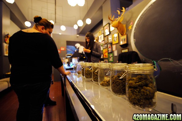 Marijuana_Stores1.jpg
